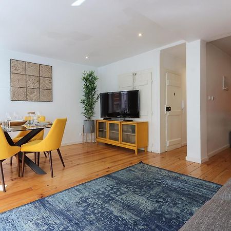 Charming And Stylish Downtown Apt In XIX Century Building Lissabon Exterior foto