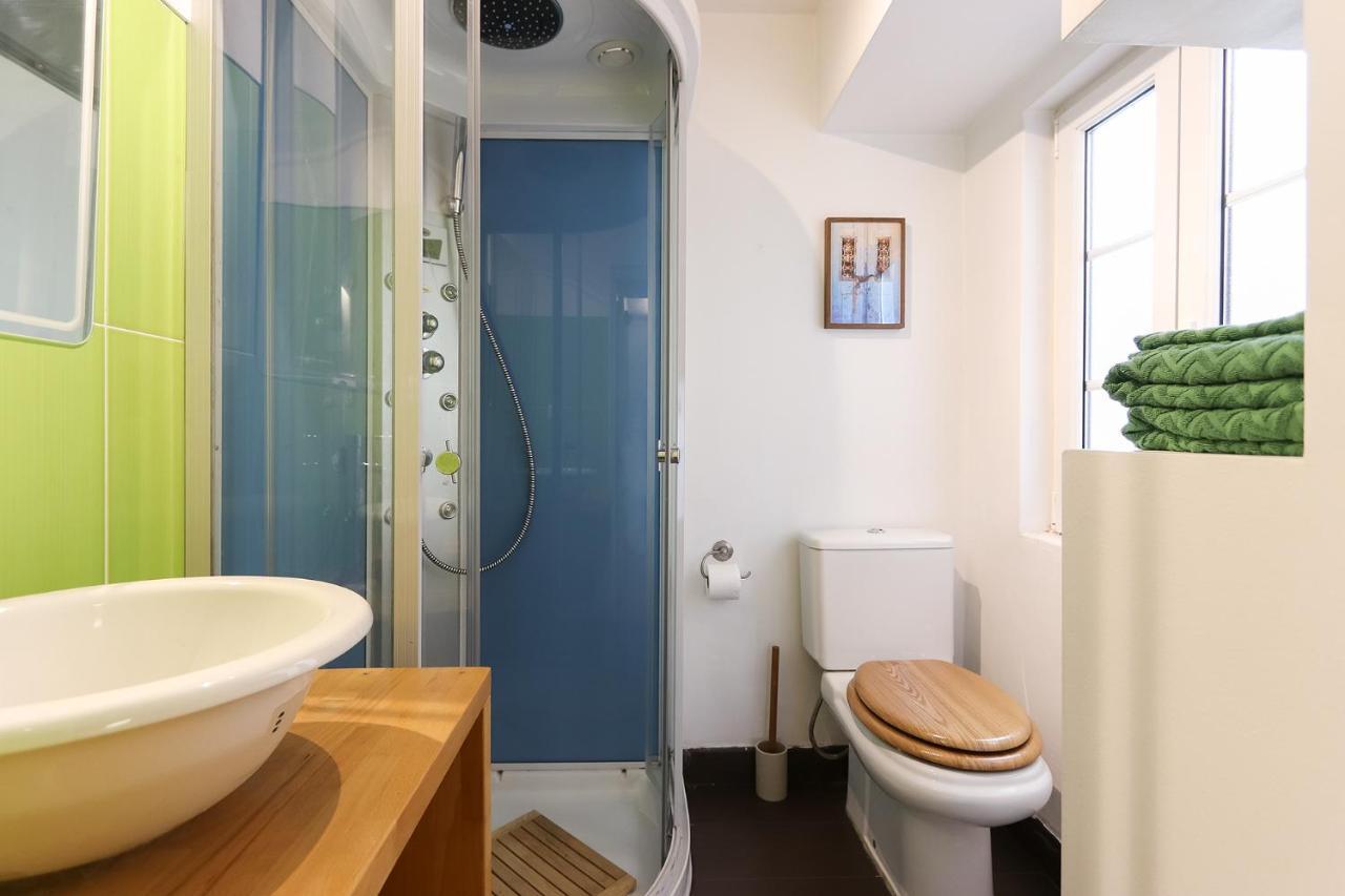 Charming And Stylish Downtown Apt In XIX Century Building Lissabon Exterior foto
