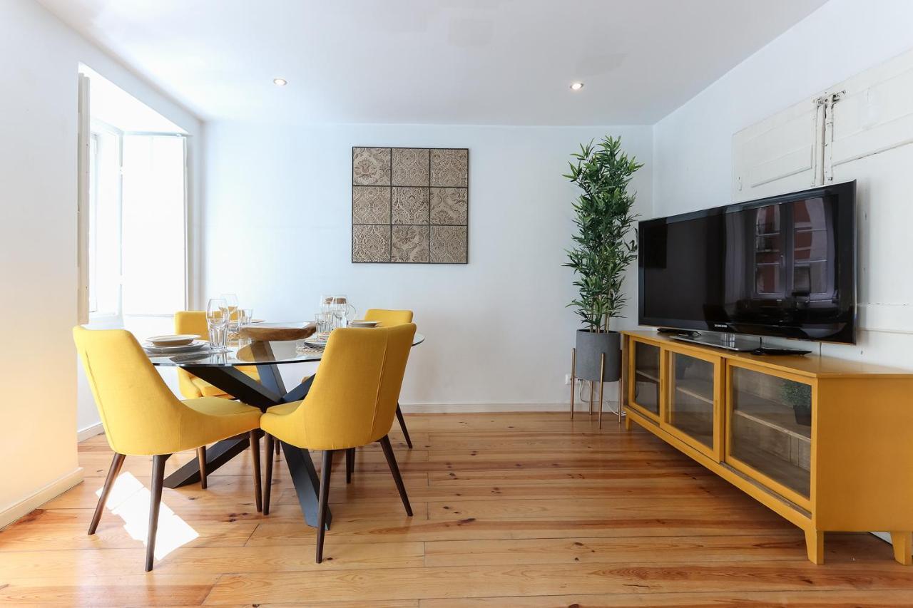 Charming And Stylish Downtown Apt In XIX Century Building Lissabon Exterior foto